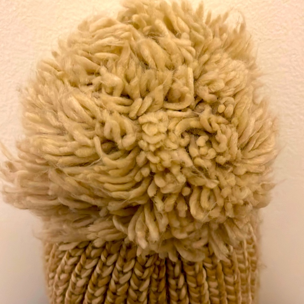 COPY - C.C pom-pom be ready to wear pom-pom beanie - Picture 3 of 3